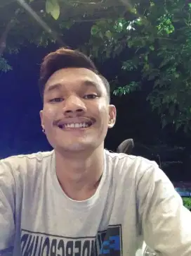 Cari pekerjaan apa aja yang penting halal dan ada mesnya...