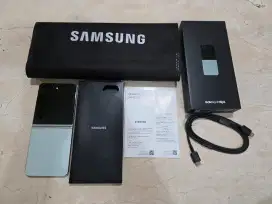 Samsung galaxy Z flip 5 512Gb like new pemakaian pribadi