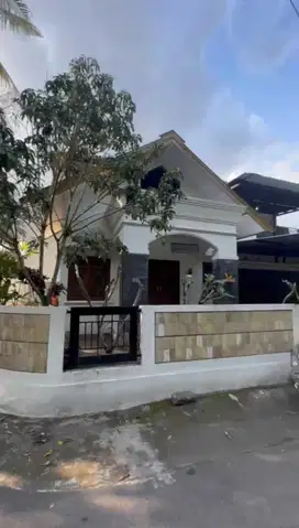 Rumah induk & kost di jl Kaliurang km 13,5 dekat kampus UII Terpadu