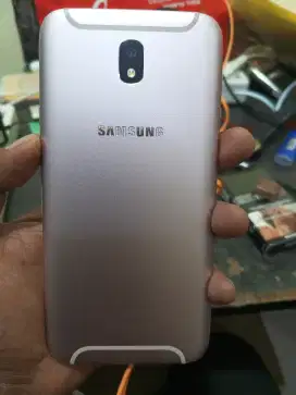 Samsung J7 pro 3/32Gb