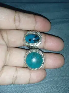 Dua batu bacan  ring 8