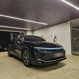 Toyota crown crossover