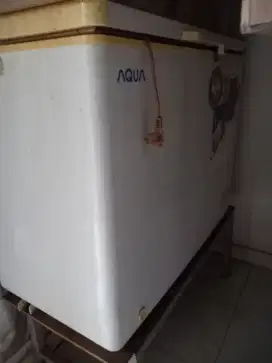 Frezer dijual cepat
