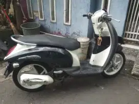 Honda Scoopy carbu 2011 orisinil