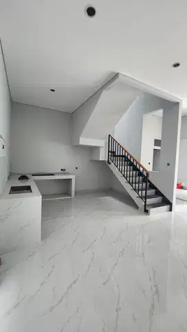 Rumah baru 2Man di Gading Serpong Sektor 8B