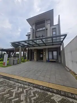 Dijual Rumah Berlantai 3 di Gading serpong Grand Pasadena type 9x19