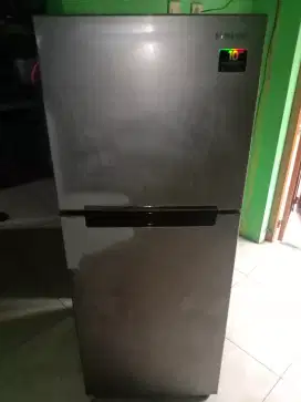 Dijual cepat kulkas