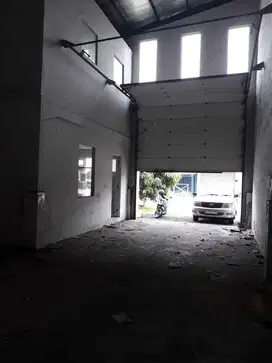 Disewakan Gudang Ada Kantor 2 Lantai di Bizpoint Cikupa, Tangerang