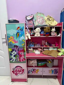 Dijual Meja belajar anak like new