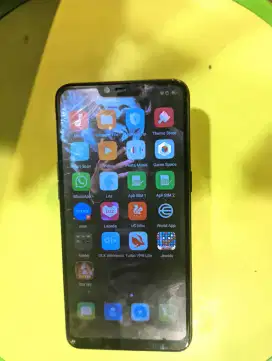 Dijual Oppo a3s ram 6 Mnus tc rtak dikit bagian bawah slbhnya normal