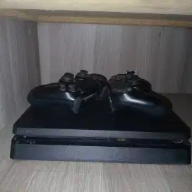 Di jual Ps4 Bekas+Kaset+Stick