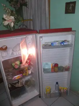 Kulkas 1 pntu beku dngin lengkap free krim lalamove