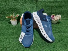 Sepatu OC size 43 fit 42