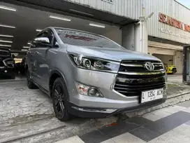 TOYOTA INNOVA VENTURER 2.4 DIESEL MATIC 2017 - DP MINIM