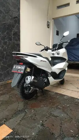 HONDA PCX-160 ABS. Tangan-1, Low Km. Mulus Ori Lengkap