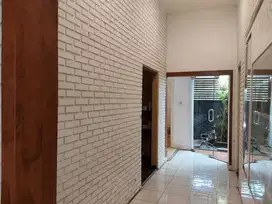 (RENT) RUMAH SAYAP SETIABUDI , BANDUNG, DEKAT AREA WISATA & LUAS(NEGO)