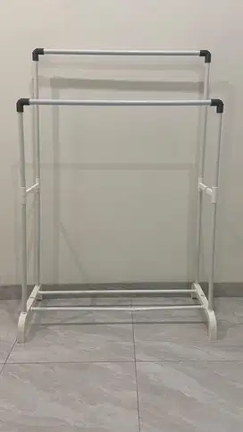 Gantungan baju 2 tingkat