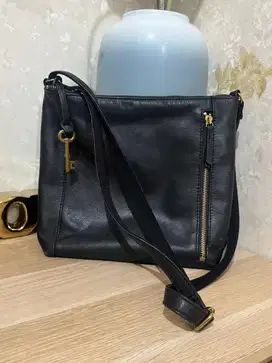 Tas selempang fossil