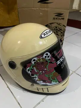 HELM RETRO ZEUS ZS816E