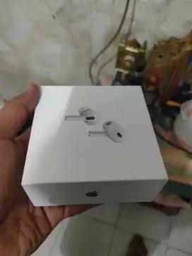 Airpod pro gen 2 type C Like new