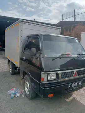 Mitsubishi Colt L300 2021