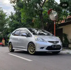 HONDA JAZZ RS AT GE8 2011