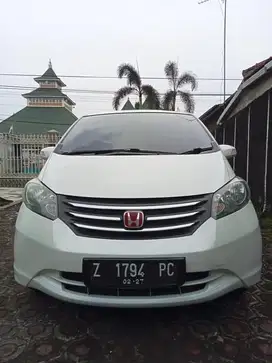 Honda Freed 2012 Bensin