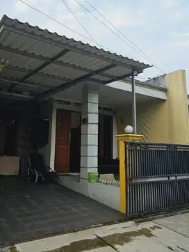 RUMAH ASRI DI TENGAH KOTA BOGOR