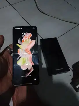 Samsung z flip 4