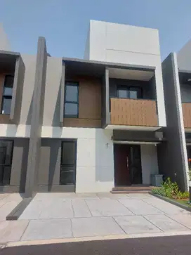 Rumah baru disewakan murah di cluster regia summarecon crown gading
