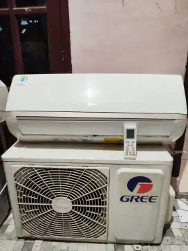AC Gree 1 PK, Mulus , Orisinil + pasang