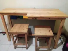 Meja dan kursi Cafe
