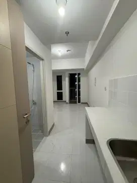 Sewa murah apartemen tokyo riverside studio ac view city pik 2