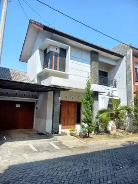 Rumah furnis disewakan di jalan damai