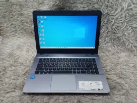 A375 Asus X441M Ram 4GB ssd 256GB mulus
