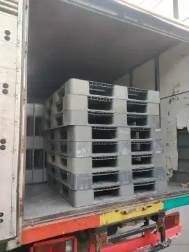 Pallet Plastik second bagus