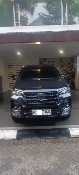 Fortuner 2.8 GR 4x2 (Pribadi)