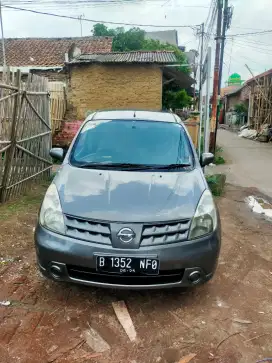 Grand Livina XV 1,5 automatic 2010