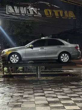 Mercedes-Benz C200 2012 Bensin