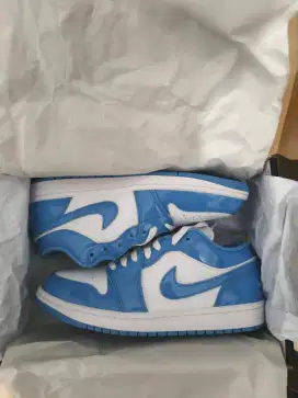 Air Jordan One Low ukuran 45