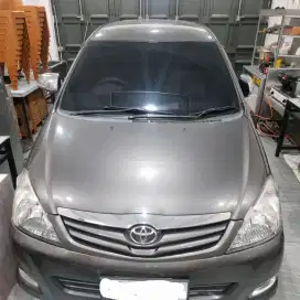 Toyota kijang innova G matic diesel 2009
