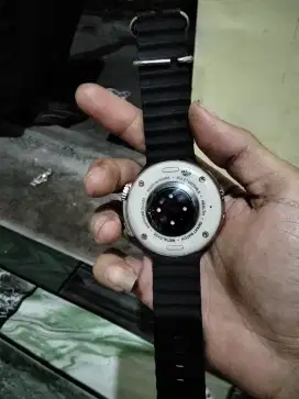 Jam tangan smartwatch