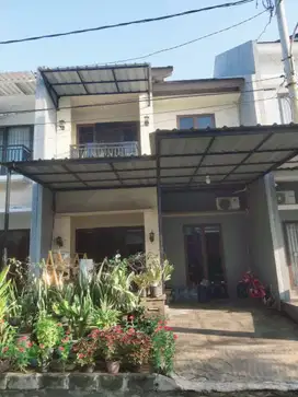 Rumah 2 Lt SHM 15 Mnt ke Bintaro Jaya Xchange Mall Dibantu KPR J-26298