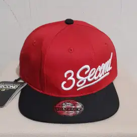 Topi snapback 3 second original. model unik. Baru. Barang koleksi
