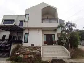 Rumah 2 Lantai SHM Dekat Bintaro Jaya Xchange Mall Dibantu KPR J-13498