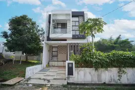 Rumah 2 Lantai 10 Menit ke Gerbang Tol Serpong 2 Hadap Utara J-18349