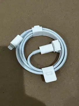 kabel data USB C to lightning