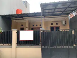 Rumah 3 Lt SHM 18 Mnt ke Transpark Mall Bintaro Siap KPR J-33078
