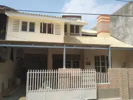 Rumah 6 Mnt ke CBD Ciledug Family Mall LT 150 SHM Siap KPR J-25929