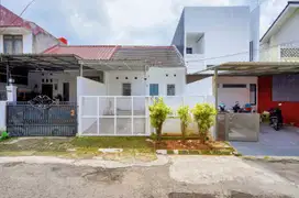 Rumah LT 90 Terawat Dekat Terminal Pondok Cabe SHM Hadap Utara J-14200